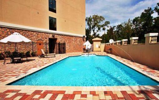 фото отеля Holiday Inn Express Hotel & Suites La Place