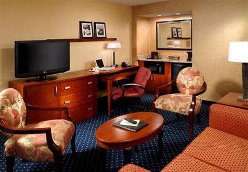 фото отеля Courtyard Atlanta Airport South