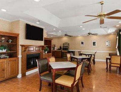 фото отеля Baymont Inn and Suites Lakeland