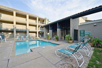 фото отеля Americas Best Value Inn & Suites Tulsa