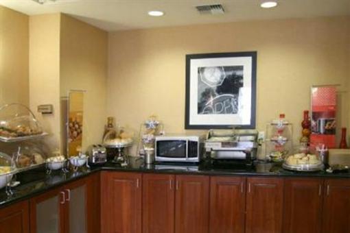 фото отеля Hampton Inn Gillette