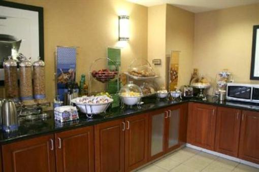 фото отеля Hampton Inn Gillette