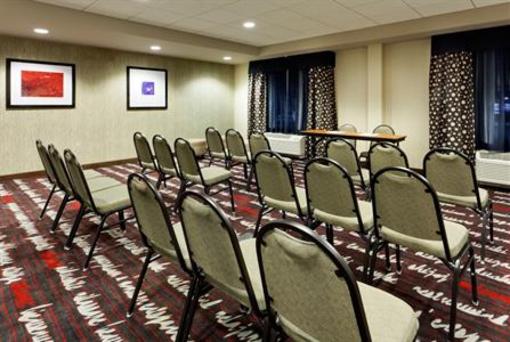 фото отеля Holiday Inn Express Hotel & Suites York Southeast