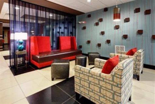 фото отеля Holiday Inn Express Hotel & Suites York Southeast