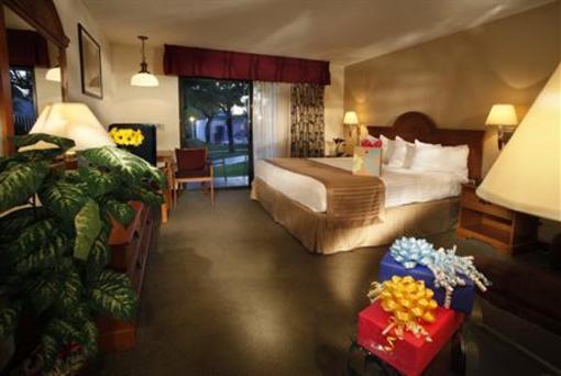 фото отеля BEST WESTERN Westminster Inn