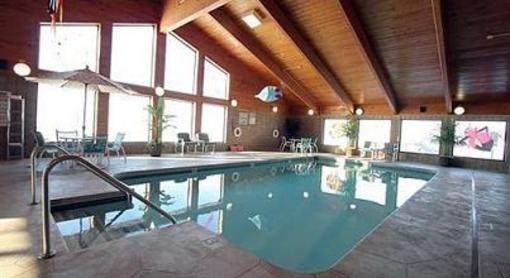 фото отеля AmericInn Motel & Suites Sheboygan