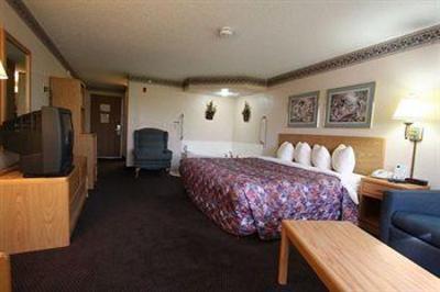 фото отеля AmericInn Motel & Suites Sheboygan
