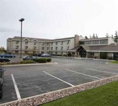 фото отеля AmericInn Motel & Suites Sheboygan