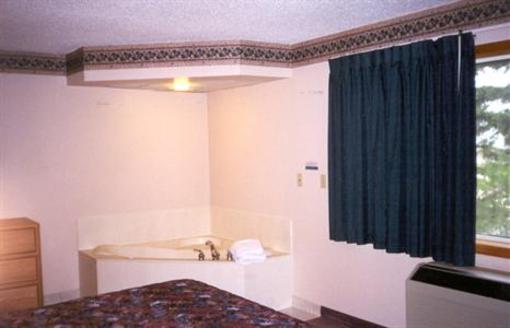 фото отеля AmericInn Motel & Suites Sheboygan
