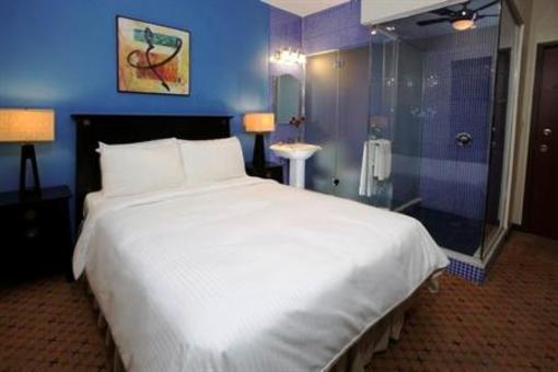 фото отеля Broadway Hotel and Hostel