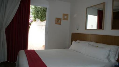 фото отеля Hotel La Caleta de Tamariu