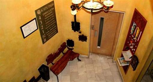 фото отеля Paris Hostal Valladolid