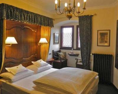 фото отеля Burghotel Auf Schonburg Oberwesel