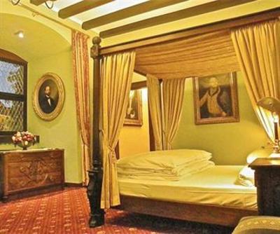 фото отеля Burghotel Auf Schonburg Oberwesel