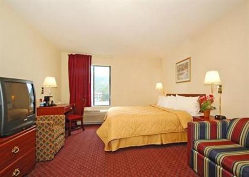 фото отеля Comfort Inn & Suites Shallowford Village Chattanooga