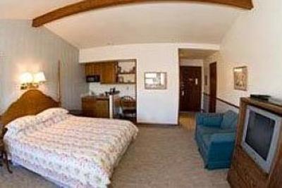 фото отеля Hilltop Inn Guesthouse & Suites Broomfield