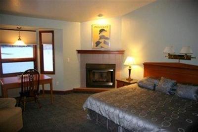 фото отеля Hilltop Inn Guesthouse & Suites Broomfield
