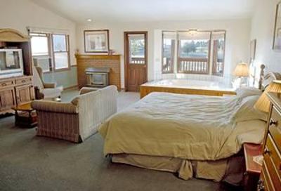 фото отеля Hilltop Inn Guesthouse & Suites Broomfield