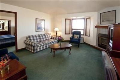 фото отеля Hilltop Inn Guesthouse & Suites Broomfield