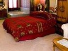 фото отеля Hilltop Inn Guesthouse & Suites Broomfield