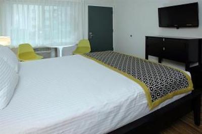 фото отеля Park Lane Inn and Suites