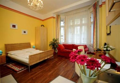 фото отеля Club Apartments & Rooms