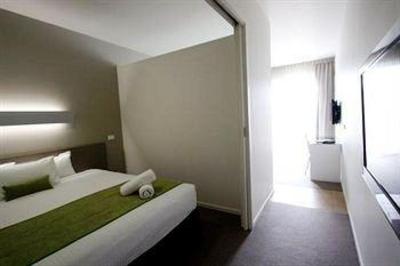 фото отеля Abode The Apartment Hotel Canberra