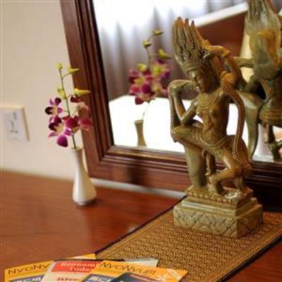 фото отеля Empress Angkor Hotel