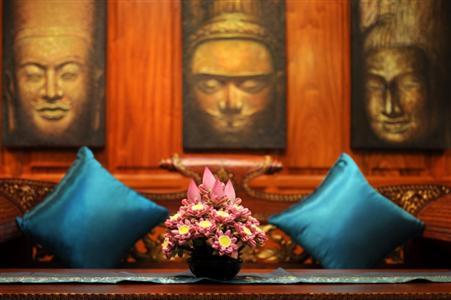 фото отеля Empress Angkor Hotel