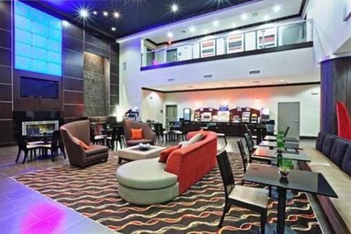 фото отеля Holiday Inn Express Hotel & Suites Dallas (Galleria Area)