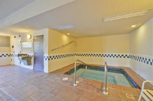 фото отеля Clubhouse Inn West Yellowstone