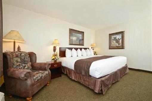 фото отеля Clubhouse Inn West Yellowstone