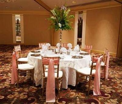 фото отеля BEST WESTERN PLUS Lehigh Valley Hotel & Conference Center