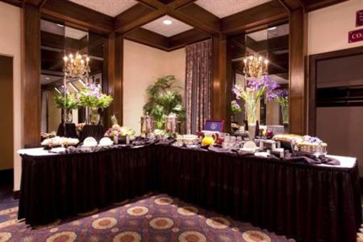 фото отеля BEST WESTERN PLUS Lehigh Valley Hotel & Conference Center
