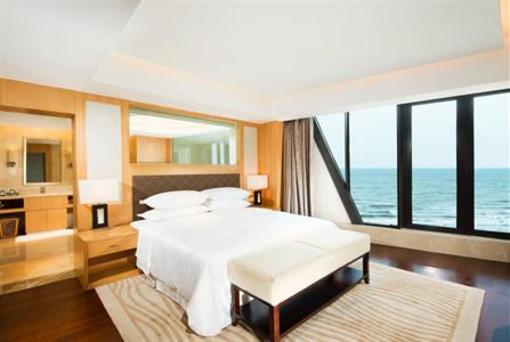 фото отеля Sheraton Yantai Golden Beach Resort