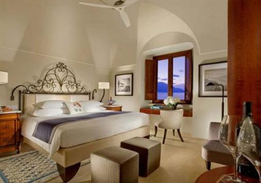 фото отеля Monastero Santa Rosa Hotel & Spa