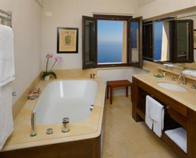 фото отеля Monastero Santa Rosa Hotel & Spa
