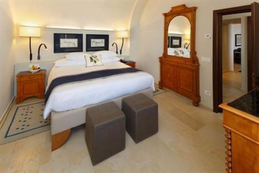фото отеля Monastero Santa Rosa Hotel & Spa