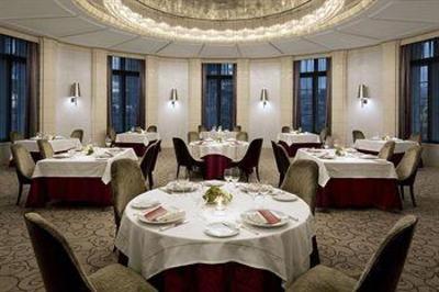 фото отеля Tokyo Station Hotel