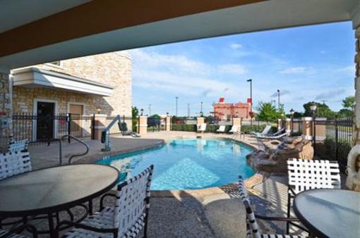 фото отеля BEST WESTERN PLUS Christopher Inn & Suites