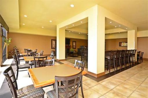 фото отеля BEST WESTERN PLUS Christopher Inn & Suites