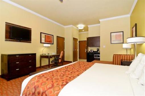 фото отеля BEST WESTERN PLUS Christopher Inn & Suites