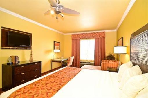 фото отеля BEST WESTERN PLUS Christopher Inn & Suites