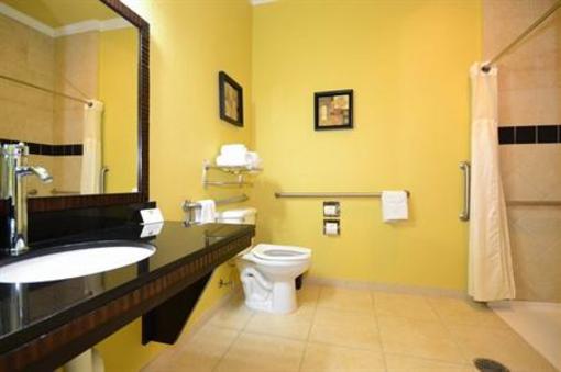 фото отеля BEST WESTERN PLUS Christopher Inn & Suites