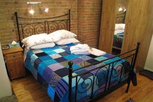 фото отеля University Bed & Breakfast