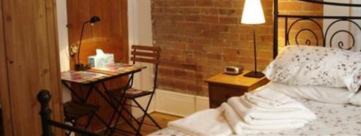 фото отеля University Bed & Breakfast