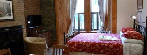 фото отеля University Bed & Breakfast