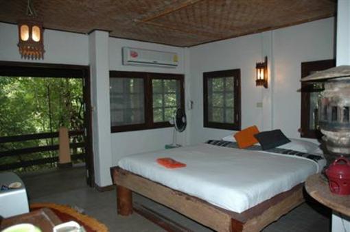 фото отеля Mom Chailai Forest Retreat