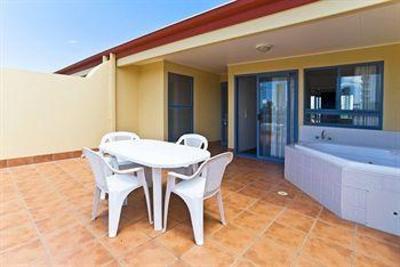 фото отеля Portobello Resort Apartments