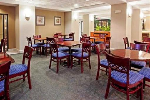 фото отеля Holiday Inn Express Hotel & Suites Houston Hwy 59S/Hillcroft